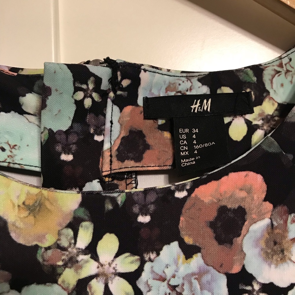Floral peplum dress - Picture 5 of 5